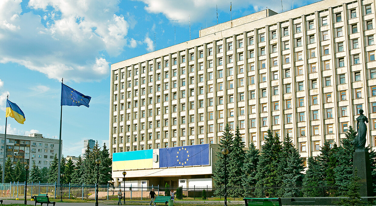 Вторые туры выборов мэров семи городов состоялись. Самые громкие скандалы – в Одессе