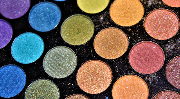 Как купить косметику, которой нет в Украине