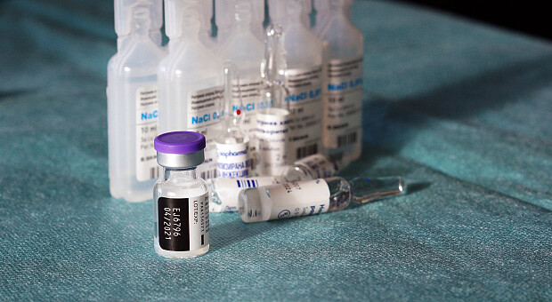 В МОЗ назвали причину смерти украинки после вакцины AstraZeneca — Covishield