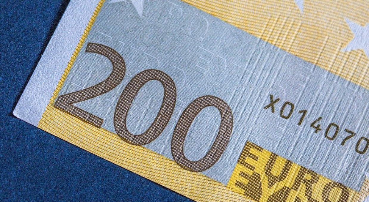 Евросоюз ужесточает правила провоза наличных до 10 тысяч евро