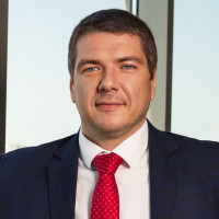 Дмитрий Алеев