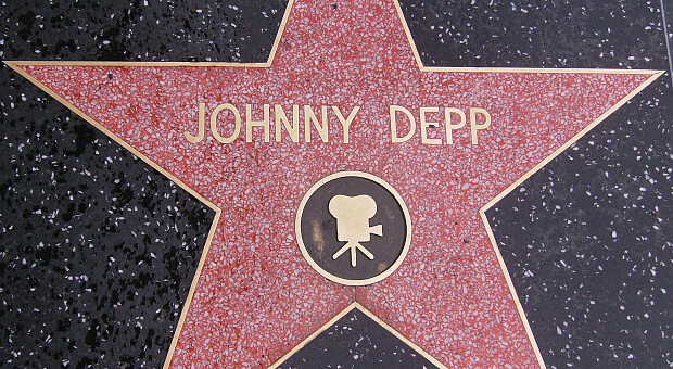 Джонни Депп получил награду на фестивале в Сан-Себастьяне и выступил против культуры исключения