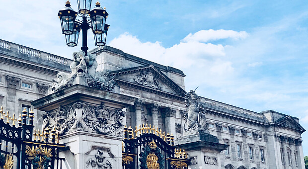 В Букингемском дворце рассказали, как принцесса Беатрис назвала дочь