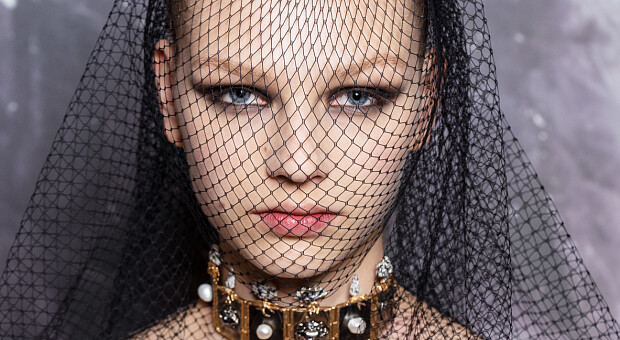 Як повторити макіяж з показу Dior