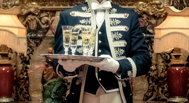 Король из трущоб и высокие идеалы. Кинопремьеры недели