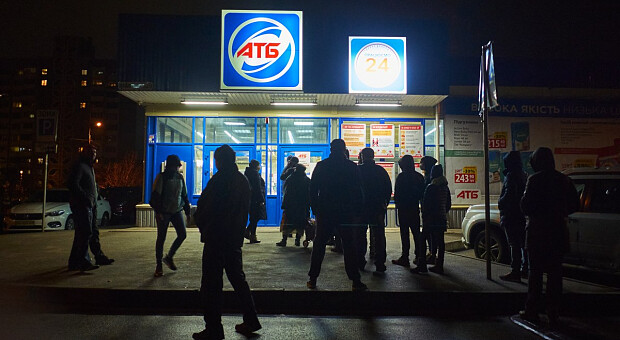 Теперь по всей Украине. Rozetka, АТБ и «Новая почта» расширили доставку продуктов на дом