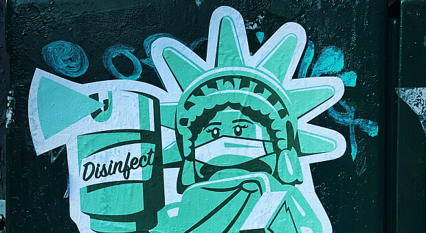Как сделать защитную маску. Показывают CNN, Time и Washington Post