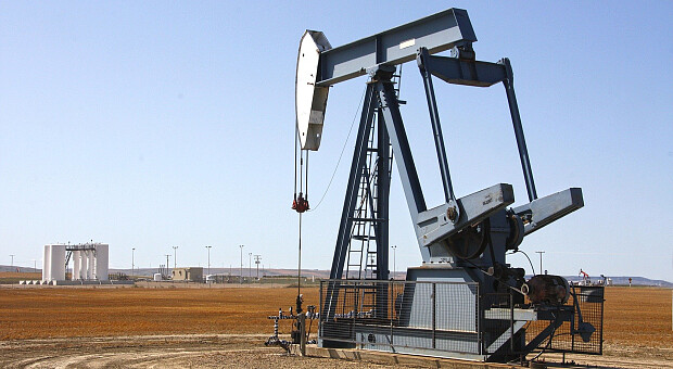 «Нафтогаз» відреагував на продаж «Укрнафтою» нафти по $18