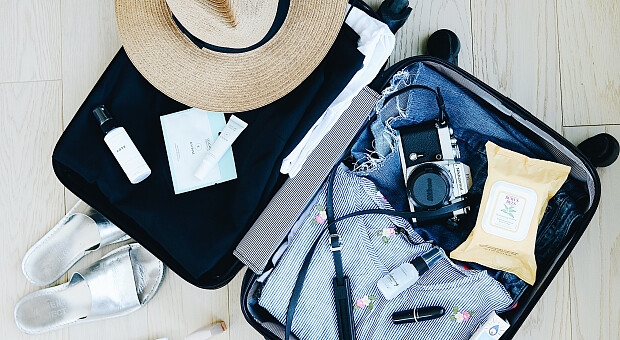 Страховка від коронавірусу для туристів. Скільки коштує та де брати